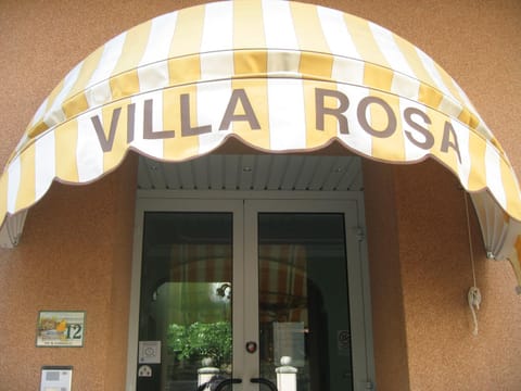 Facade/entrance, Street view