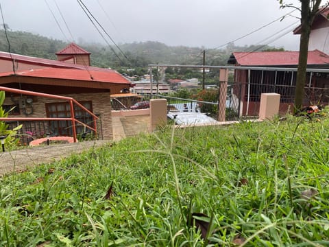 Casa entre la naturaleza Nature lodge in Cartago Province, Costa Rica