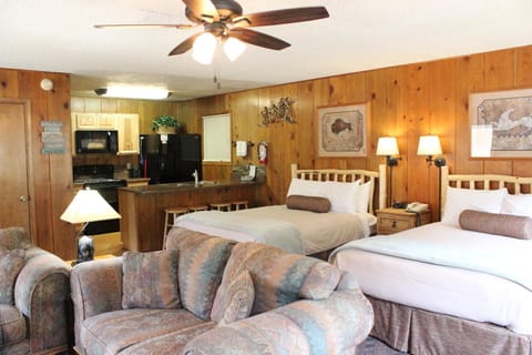 Copper King Lodge Hotel in Red River