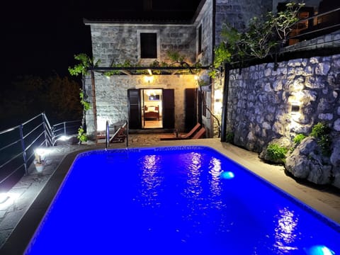 Night, Swimming pool