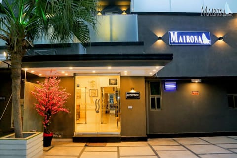 Mairona Hotels Gulberg hotel in Lahore