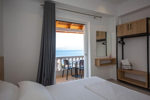 Bedroom, Sea view