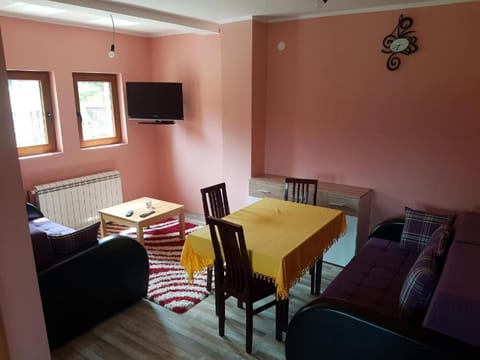 Vila Tri Srca Bed and Breakfast in Zlatibor District, Serbia