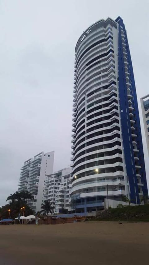 Resort Playa Azul Apartamento in Tonsupa