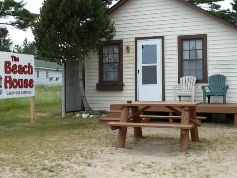 Beach House Lakeside Cottages Campground/ 
RV Resort in Mackinaw City