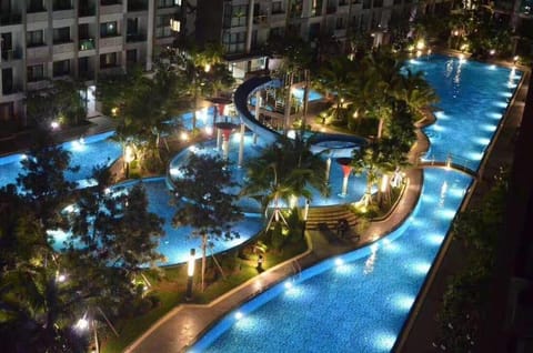 Dusit Grand Park Pool View Room Eigentumswohnung in Pattaya City