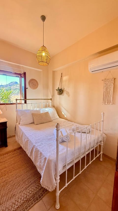 Orionas House in Crete