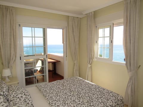 Bedroom, Sea view