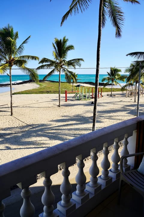 Nearby landmark, Day, Natural landscape, View (from property/room), Balcony/Terrace, Balcony/Terrace, Beach, Sea view