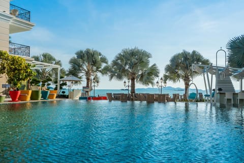 LK Emerald Beach - SHA Extra Plus Hotel in Pattaya City