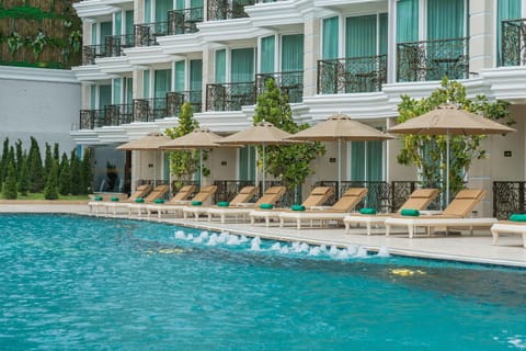 LK Emerald Beach - SHA Extra Plus Hotel in Pattaya City