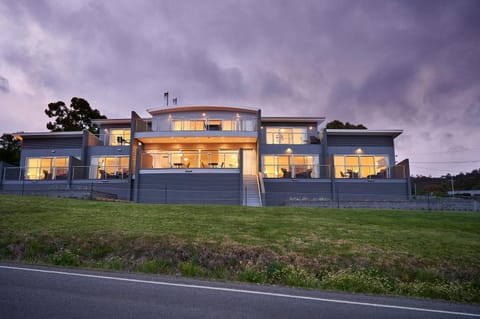 The Cove Kettering Bed and Breakfast in Tasmania