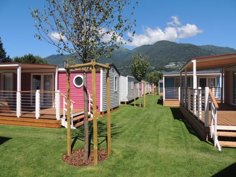 Campofelice Camping Village Campingplatz /
Wohnmobil-Resort in Locarno