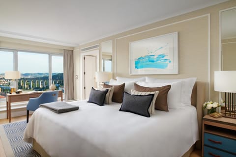 Bed, Bedroom, Landmark view