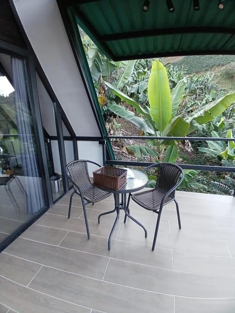 Garden, View (from property/room), Balcony/Terrace, Seating area, Dining area, Garden view