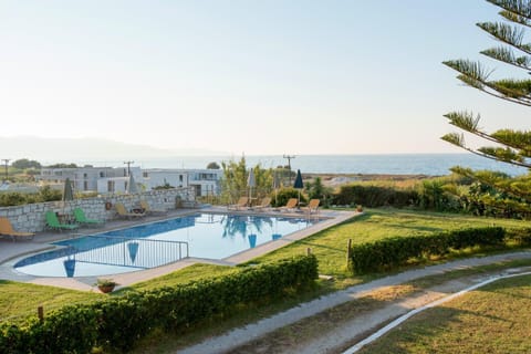 Christiana Apartments Apartment hotel in Crete