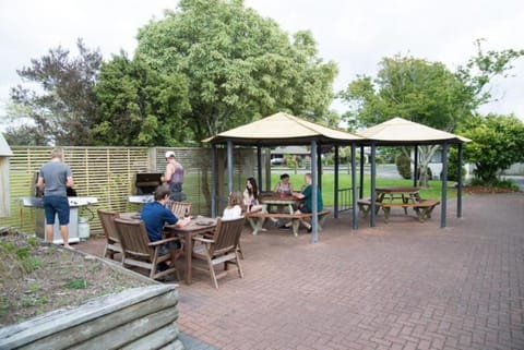 People, BBQ facilities, Dining area