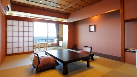 Atagawa Yamatokan Ryokan in Shizuoka Prefecture