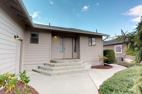 Wapato Point Lakeview House in Manson