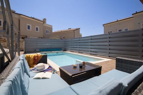 Patio, Day, Seating area, Swimming pool