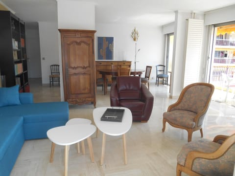 Appartement Le France - Vacances Côte d'Azur Copropriété in Mandelieu-La Napoule
