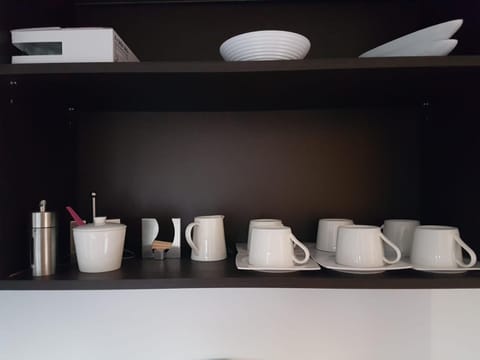 Coffee/tea facilities, Decorative detail