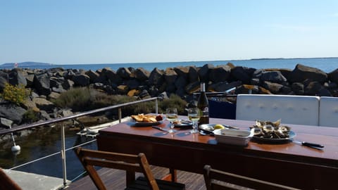 Lady of Bahia Angelegtes Boot in Agde