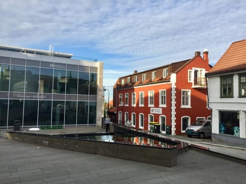 Property building, Facade/entrance