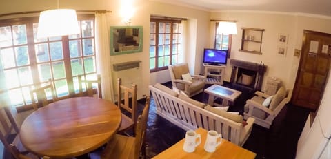 Living room, Dining area, Garden view