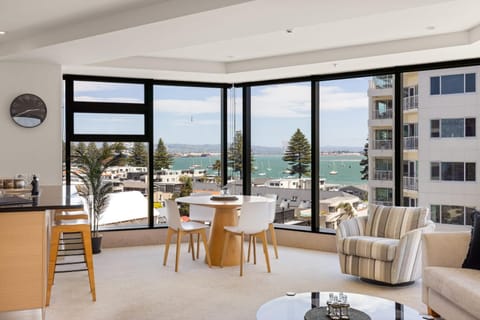 Dining area, Sea view