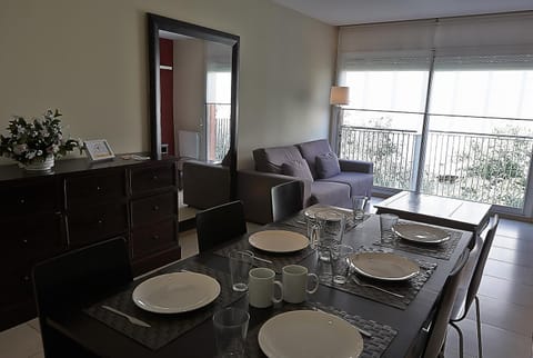 Living room, Dining area