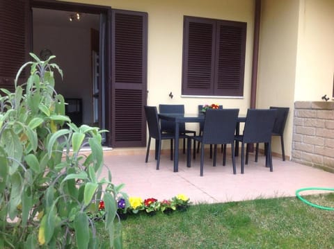 Garden, Dining area