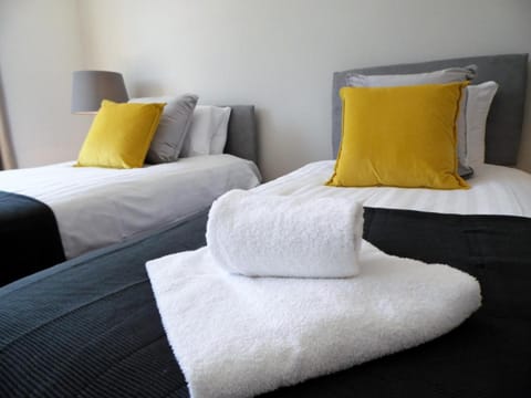 Signature - Langlands House Apartment in Glasgow