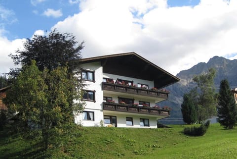 Property building, Natural landscape, Summer, Mountain view