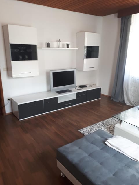 Living room, Decorative detail