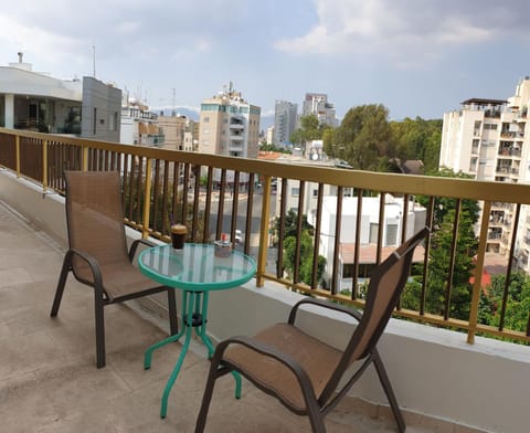 Balcony/Terrace, City view