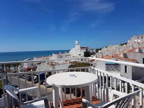 View (from property/room), Balcony/Terrace, Sea view