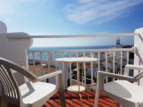 View (from property/room), Balcony/Terrace, Sea view