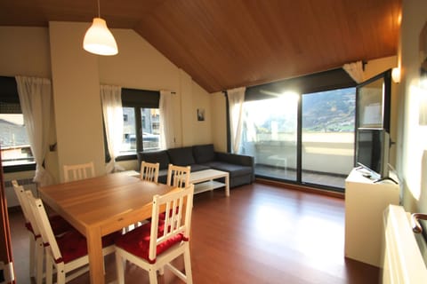 Prat del Tirader, Atico en Encamp, Zona Grandvalira Apartment in AD200 Encamp, Andorra