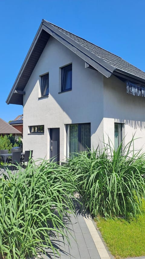 Property building, View (from property/room)