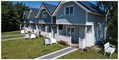 Property building, Spring, Day, Garden, Garden view