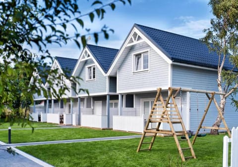 Property building, Spring, Day, Children play ground, Garden, Garden view, Area and facilities, Area and facilities, Location