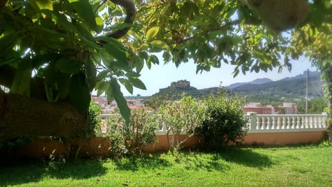 Garden, Garden view, Landmark view, Mountain view