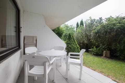 Day, Garden, View (from property/room), Balcony/Terrace, Seating area