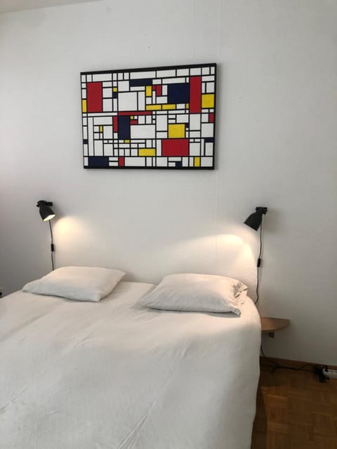 Central 2 bedroom flat in heart of Eaux-vives Eigentumswohnung in Geneva