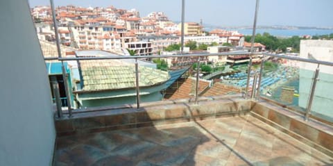 Balcony/Terrace, Photo of the whole room