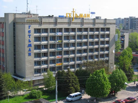 Facade/entrance, Bird's eye view, View (from property/room)