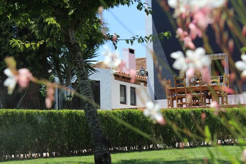 HappySintra GuestHouse by Casa do Preto Bed and Breakfast in Sintra