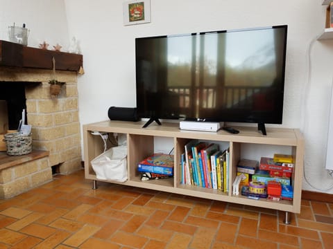 TV and multimedia, Living room