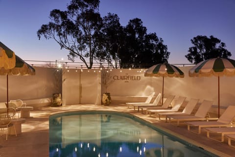 Night, Pool view